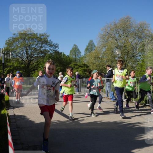 25.04.2025 - Das Zehntel Zöllner http://msf.ph/oto/7754592 26.04.2025 08:46:04 Laufen 3852 meine-sportfotos.de