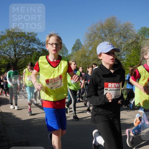 25.04.2025 - Das Zehntel Zöllner http://msf.ph/oto/7754743 26.04.2025 08:46:20 Laufen 3177, 2714, 3582 meine-sportfotos.de