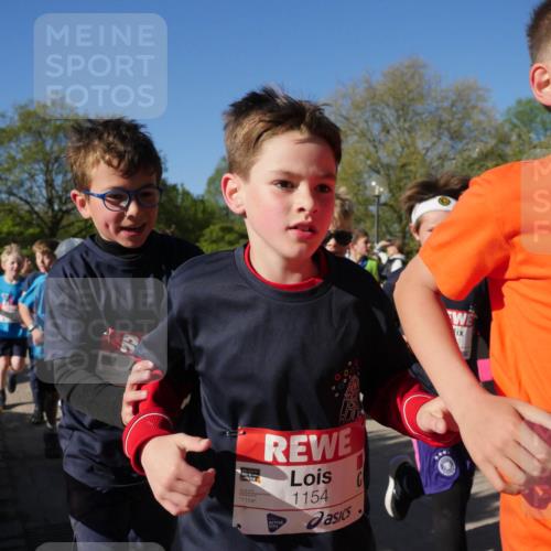 25.04.2025 - Das Zehntel Zöllner http://msf.ph/oto/7754778 26.04.2025 08:46:24 Laufen 1154, 1154, 3692 meine-sportfotos.de