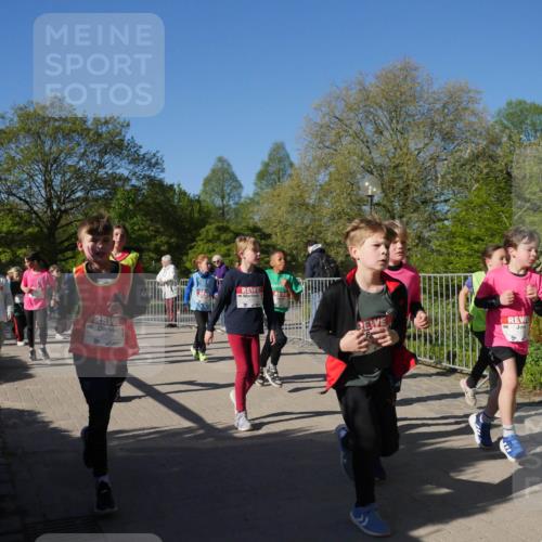 25.04.2025 - Das Zehntel Zöllner http://msf.ph/oto/7754800 26.04.2025 08:46:26 Laufen 2797 meine-sportfotos.de