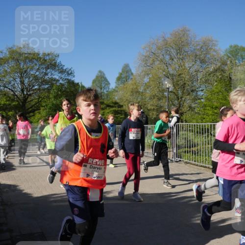 25.04.2025 - Das Zehntel Zöllner http://msf.ph/oto/7754804 26.04.2025 08:46:26 Laufen 2797, 3339 meine-sportfotos.de