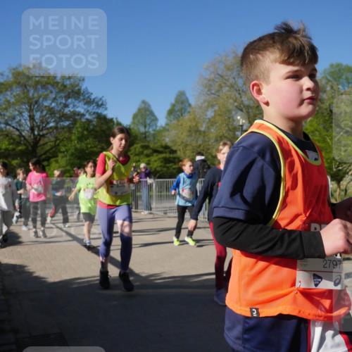 25.04.2025 - Das Zehntel Zöllner http://msf.ph/oto/7754808 26.04.2025 08:46:27 Laufen 2797, 2797 meine-sportfotos.de