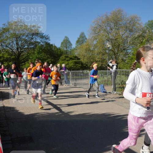 25.04.2025 - Das Zehntel Zöllner http://msf.ph/oto/7755003 26.04.2025 08:46:48 Laufen 2291, 2292 meine-sportfotos.de