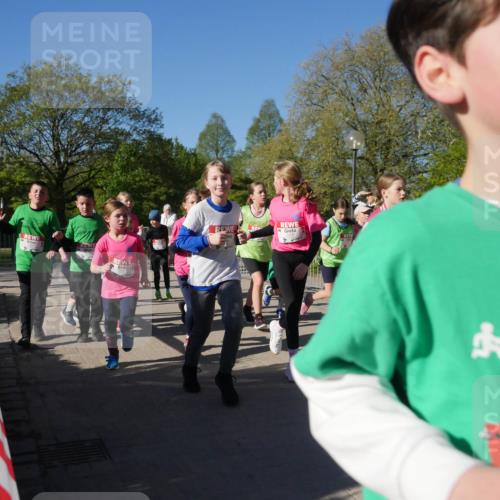 25.04.2025 - Das Zehntel Zöllner http://msf.ph/oto/7755047 26.04.2025 08:46:53 Laufen  meine-sportfotos.de