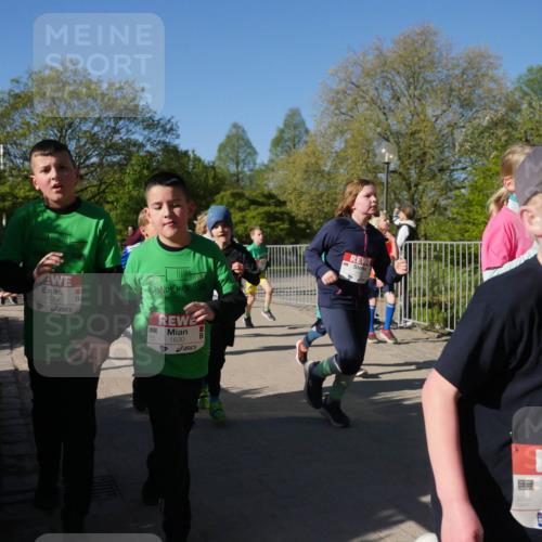 25.04.2025 - Das Zehntel Zöllner http://msf.ph/oto/7755068 26.04.2025 08:46:55 Laufen 1629, 1630, 1044, 1044 meine-sportfotos.de