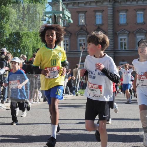 25.04.2025 - Das Zehntel KatJ http://msf.ph/oto/7755079 26.04.2025 08:52:20 Laufen 941, 1233, 10, 2153, 2151, 2148 meine-sportfotos.de