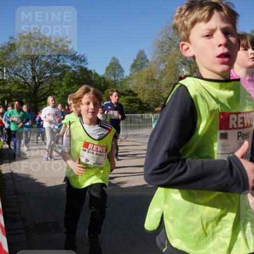 25.04.2025 - Das Zehntel Zöllner http://msf.ph/oto/7755204 26.04.2025 08:47:08 Laufen 3543, 7 meine-sportfotos.de
