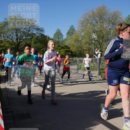 25.04.2025 - Das Zehntel Zöllner http://msf.ph/oto/7755220 26.04.2025 08:47:10 Laufen 44444444, 3871 meine-sportfotos.de