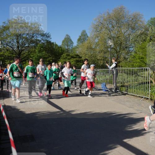 25.04.2025 - Das Zehntel Zöllner http://msf.ph/oto/7755282 26.04.2025 08:47:16 Laufen  meine-sportfotos.de
