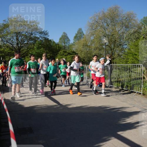 25.04.2025 - Das Zehntel Zöllner http://msf.ph/oto/7755289 26.04.2025 08:47:17 Laufen  meine-sportfotos.de
