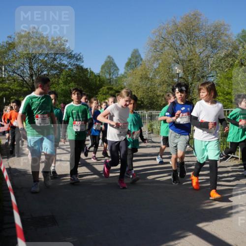 25.04.2025 - Das Zehntel Zöllner http://msf.ph/oto/7755302 26.04.2025 08:47:18 Laufen  meine-sportfotos.de