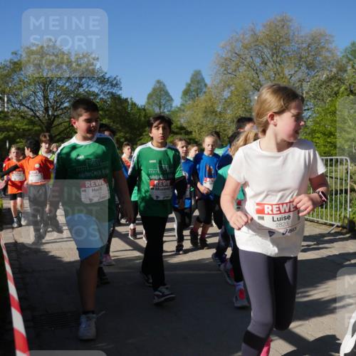 25.04.2025 - Das Zehntel Zöllner http://msf.ph/oto/7755312 26.04.2025 08:47:19 Laufen 1648, 2823 meine-sportfotos.de