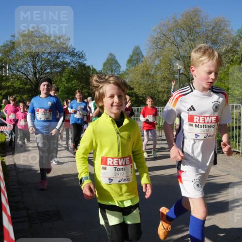25.04.2025 - Das Zehntel Zöllner http://msf.ph/oto/7755365 26.04.2025 08:47:24 Laufen 2419, 2435 meine-sportfotos.de