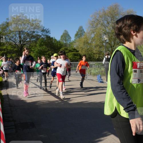 25.04.2025 - Das Zehntel Zöllner http://msf.ph/oto/7755525 26.04.2025 08:47:40 Laufen 3224 meine-sportfotos.de