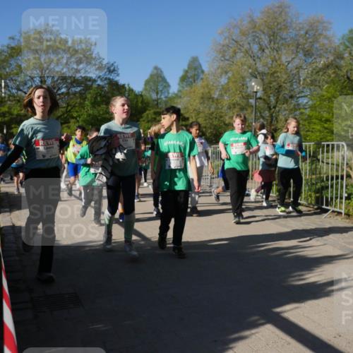 25.04.2025 - Das Zehntel Zöllner http://msf.ph/oto/7755600 26.04.2025 08:47:47 Laufen  meine-sportfotos.de