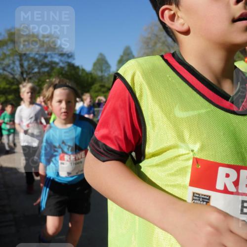 25.04.2025 - Das Zehntel Zöllner http://msf.ph/oto/7755638 26.04.2025 08:47:51 Laufen 197 meine-sportfotos.de