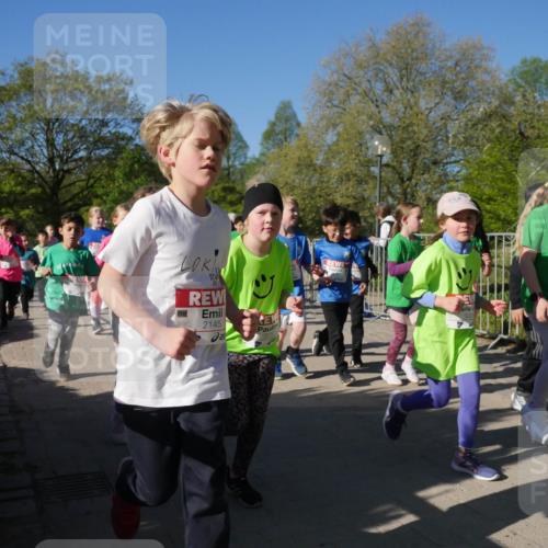 25.04.2025 - Das Zehntel Zöllner http://msf.ph/oto/7755648 26.04.2025 08:47:52 Laufen 2145, 3010 meine-sportfotos.de