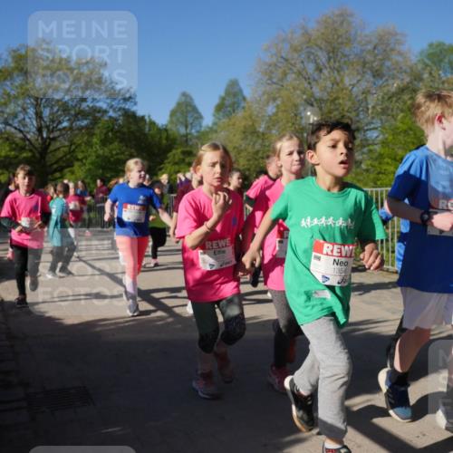 25.04.2025 - Das Zehntel Zöllner http://msf.ph/oto/7755659 26.04.2025 08:47:53 Laufen 3410, 1354 meine-sportfotos.de