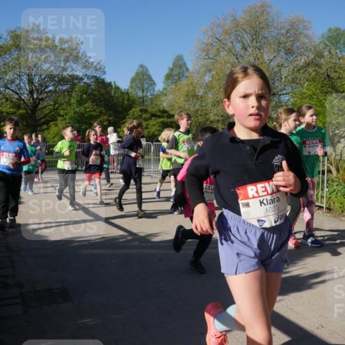 25.04.2025 - Das Zehntel Zöllner http://msf.ph/oto/7755747 26.04.2025 08:48:02 Laufen 3242, 1020 meine-sportfotos.de