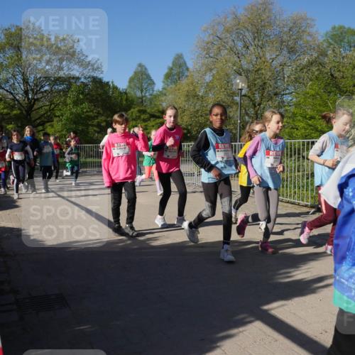 25.04.2025 - Das Zehntel Zöllner http://msf.ph/oto/7755790 26.04.2025 08:48:06 Laufen  meine-sportfotos.de