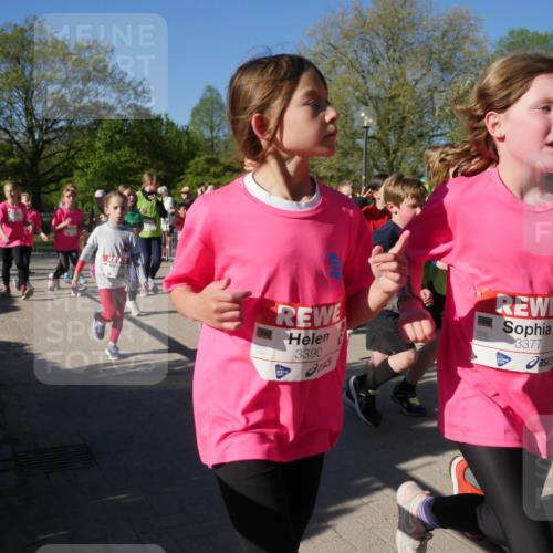 25.04.2025 - Das Zehntel Zöllner http://msf.ph/oto/7755987 26.04.2025 08:48:24 Laufen 3390, 3377 meine-sportfotos.de