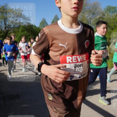 25.04.2025 - Das Zehntel Zöllner http://msf.ph/oto/7756146 26.04.2025 08:48:39 Laufen 2132 meine-sportfotos.de