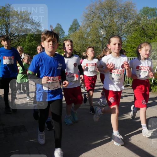 25.04.2025 - Das Zehntel Zöllner http://msf.ph/oto/7756162 26.04.2025 08:48:40 Laufen 1214, 1237, 1709, 1702, 1720 meine-sportfotos.de