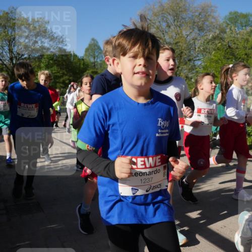 25.04.2025 - Das Zehntel Zöllner http://msf.ph/oto/7756168 26.04.2025 08:48:41 Laufen 1214, 1704, 1237, 1237 meine-sportfotos.de