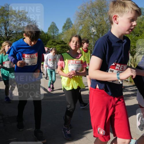 25.04.2025 - Das Zehntel Zöllner http://msf.ph/oto/7756172 26.04.2025 08:48:41 Laufen 1214, 3568, 202 meine-sportfotos.de