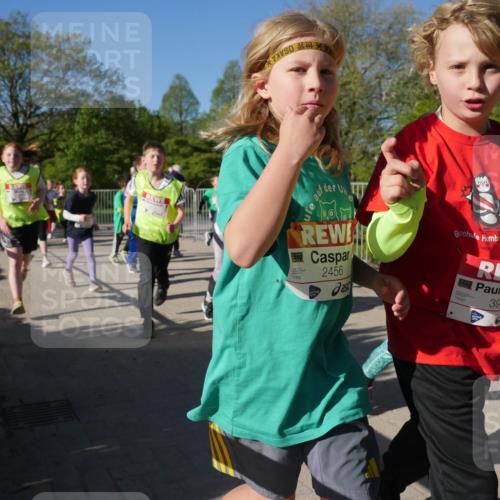 25.04.2025 - Das Zehntel Zöllner http://msf.ph/oto/7756188 26.04.2025 08:48:43 Laufen 2456, 2456, 3930 meine-sportfotos.de