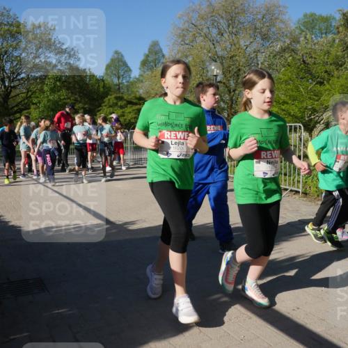 25.04.2025 - Das Zehntel Zöllner http://msf.ph/oto/7756222 26.04.2025 08:48:46 Laufen 1620 meine-sportfotos.de