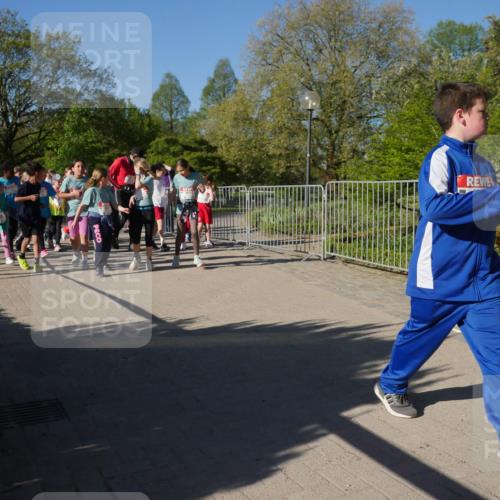 25.04.2025 - Das Zehntel Zöllner http://msf.ph/oto/7756229 26.04.2025 08:48:46 Laufen  meine-sportfotos.de