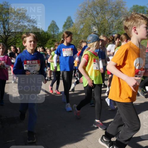 25.04.2025 - Das Zehntel Zöllner http://msf.ph/oto/7756308 26.04.2025 08:48:53 Laufen 2276, 1248 meine-sportfotos.de