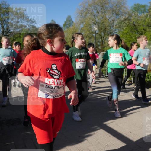 25.04.2025 - Das Zehntel Zöllner http://msf.ph/oto/7756347 26.04.2025 08:48:57 Laufen 3940, 142, 1446 meine-sportfotos.de