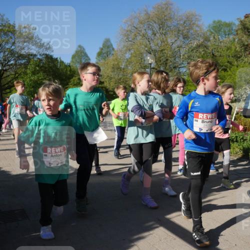 25.04.2025 - Das Zehntel Zöllner http://msf.ph/oto/7756544 26.04.2025 08:49:15 Laufen 1583, 2422, 2934 meine-sportfotos.de