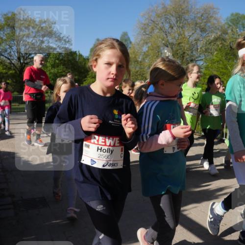 25.04.2025 - Das Zehntel Zöllner http://msf.ph/oto/7756638 26.04.2025 08:49:23 Laufen 2560 meine-sportfotos.de