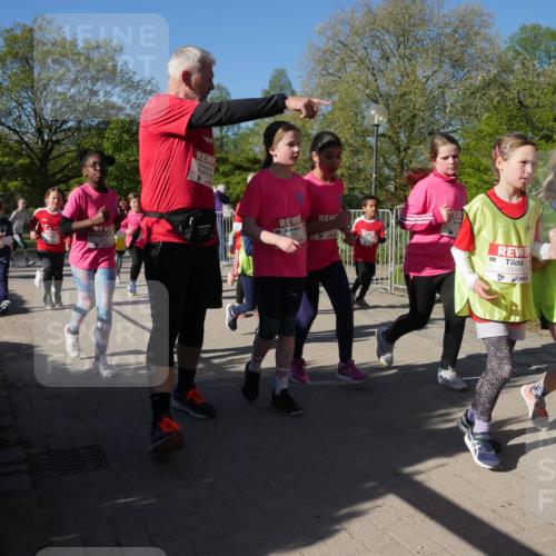 25.04.2025 - Das Zehntel Zöllner http://msf.ph/oto/7756663 26.04.2025 08:49:25 Laufen 3116, 136 meine-sportfotos.de