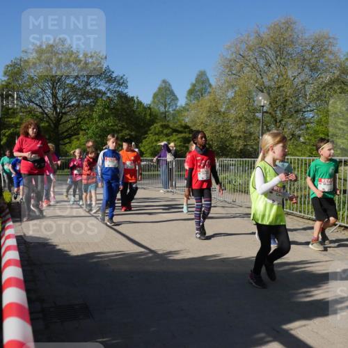 25.04.2025 - Das Zehntel Zöllner http://msf.ph/oto/7756820 26.04.2025 08:49:39 Laufen  meine-sportfotos.de