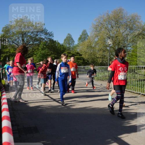 25.04.2025 - Das Zehntel Zöllner http://msf.ph/oto/7756833 26.04.2025 08:49:40 Laufen  meine-sportfotos.de