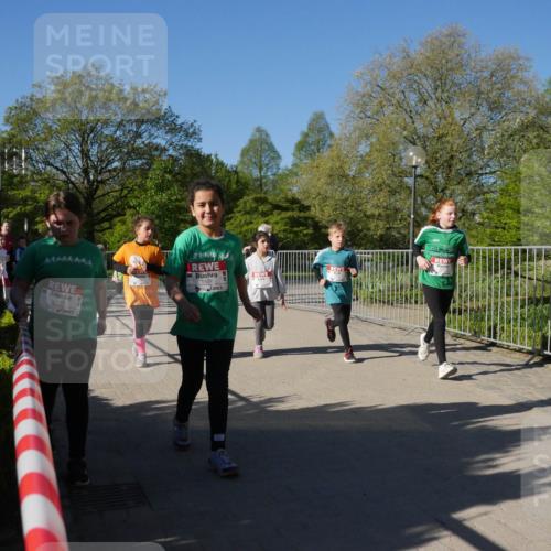 25.04.2025 - Das Zehntel Zöllner http://msf.ph/oto/7756908 26.04.2025 08:49:48 Laufen 1415, 1407 meine-sportfotos.de