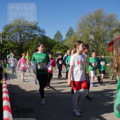 25.04.2025 - Das Zehntel Zöllner http://msf.ph/oto/7756989 26.04.2025 08:49:55 Laufen 1664, 2140 meine-sportfotos.de