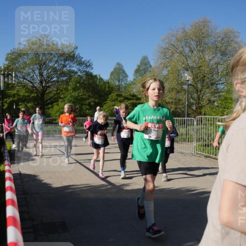 25.04.2025 - Das Zehntel Zöllner http://msf.ph/oto/7757078 26.04.2025 08:50:03 Laufen 1370 meine-sportfotos.de