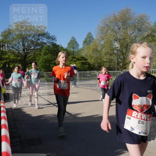 25.04.2025 - Das Zehntel Zöllner http://msf.ph/oto/7757098 26.04.2025 08:50:05 Laufen 3647, 2242 meine-sportfotos.de