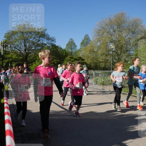 25.04.2025 - Das Zehntel Zöllner http://msf.ph/oto/7757150 26.04.2025 08:50:09 Laufen 3393, 3338 meine-sportfotos.de