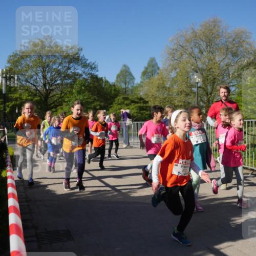 25.04.2025 - Das Zehntel Zöllner http://msf.ph/oto/7757264 26.04.2025 08:50:20 Laufen 3656 meine-sportfotos.de