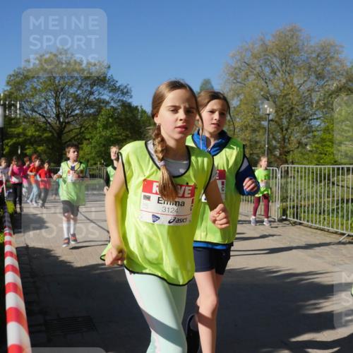 25.04.2025 - Das Zehntel Zöllner http://msf.ph/oto/7757299 26.04.2025 08:50:23 Laufen 3124 meine-sportfotos.de