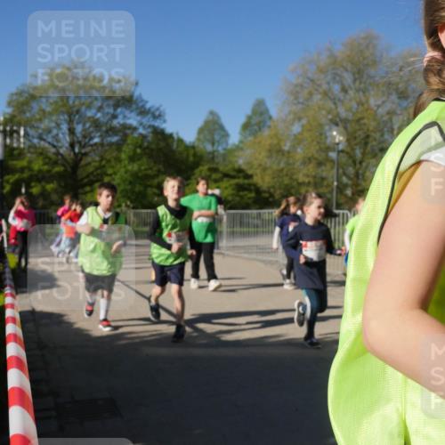 25.04.2025 - Das Zehntel Zöllner http://msf.ph/oto/7757304 26.04.2025 08:50:24 Laufen  meine-sportfotos.de