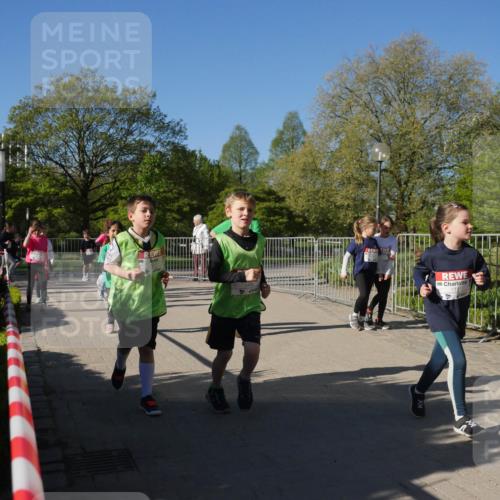 25.04.2025 - Das Zehntel Zöllner http://msf.ph/oto/7757309 26.04.2025 08:50:24 Laufen  meine-sportfotos.de