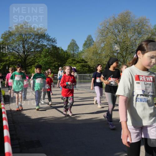 25.04.2025 - Das Zehntel Zöllner http://msf.ph/oto/7757437 26.04.2025 08:50:36 Laufen 2185 meine-sportfotos.de