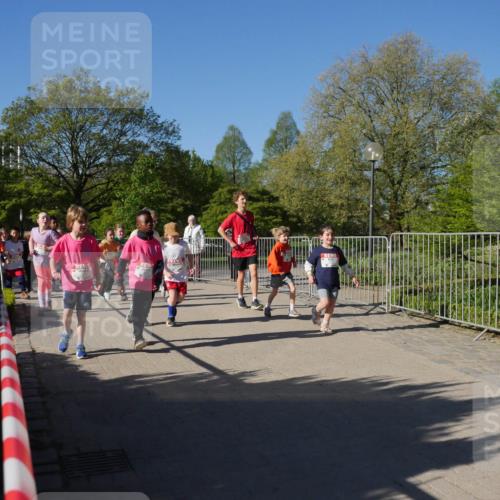 25.04.2025 - Das Zehntel Zöllner http://msf.ph/oto/7757509 26.04.2025 08:50:42 Laufen  meine-sportfotos.de